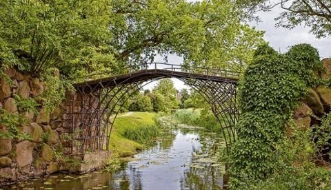 Tour zu Brücken im Wörlitzer Park