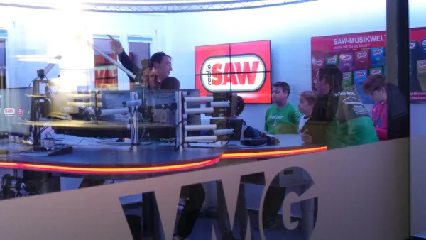 Radio SAW Gewinnübergabe Funkhaus Magdeburg